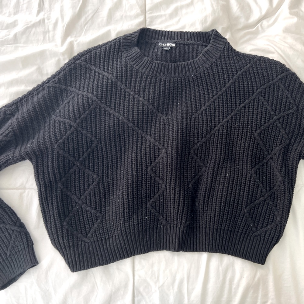 Fashion nova cropped cable knit sweater